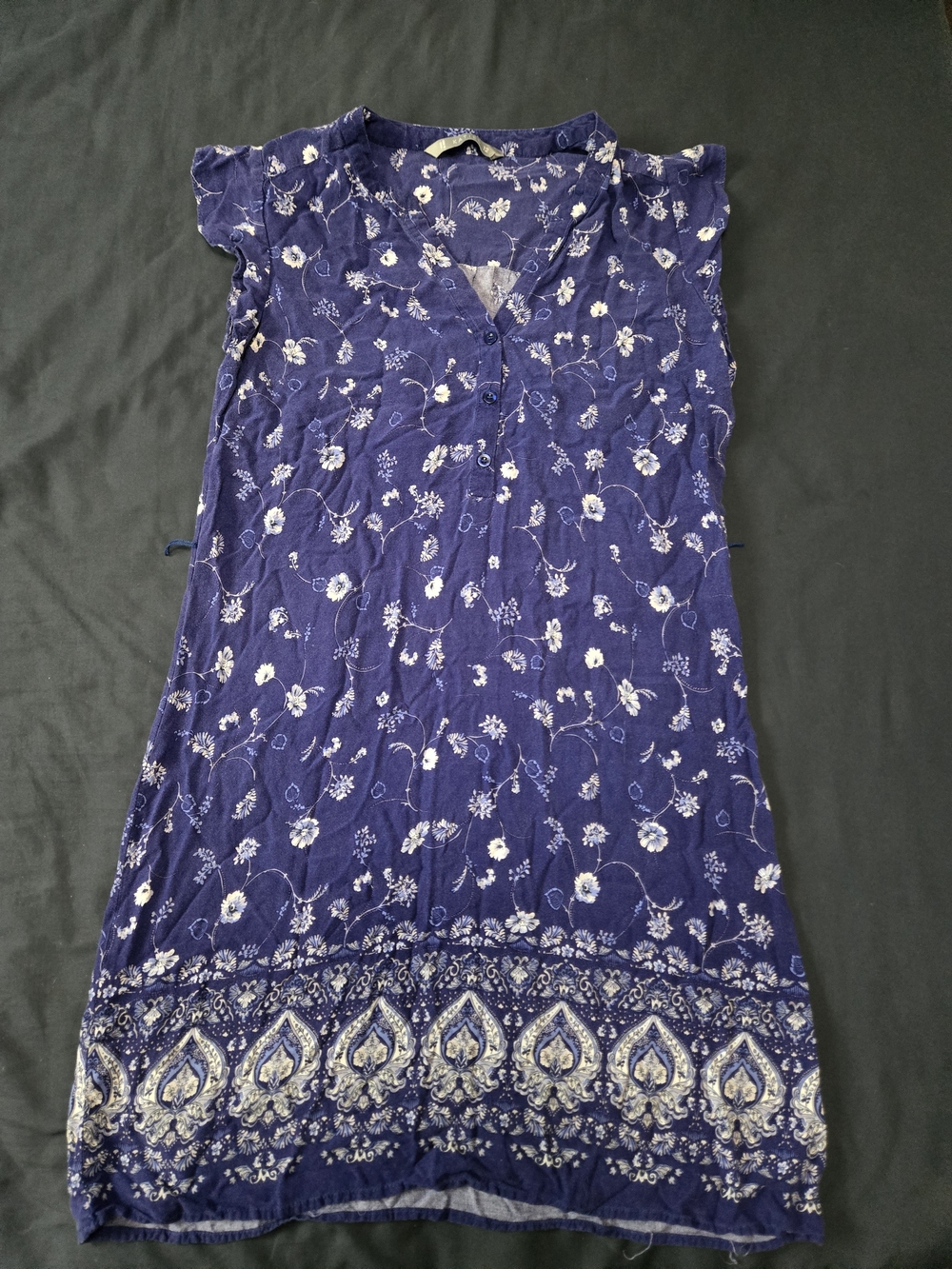 Women’s Navy Blue Floral V-Neck Dress